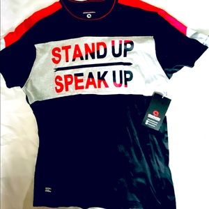 Akademik’s T Shirt size XL